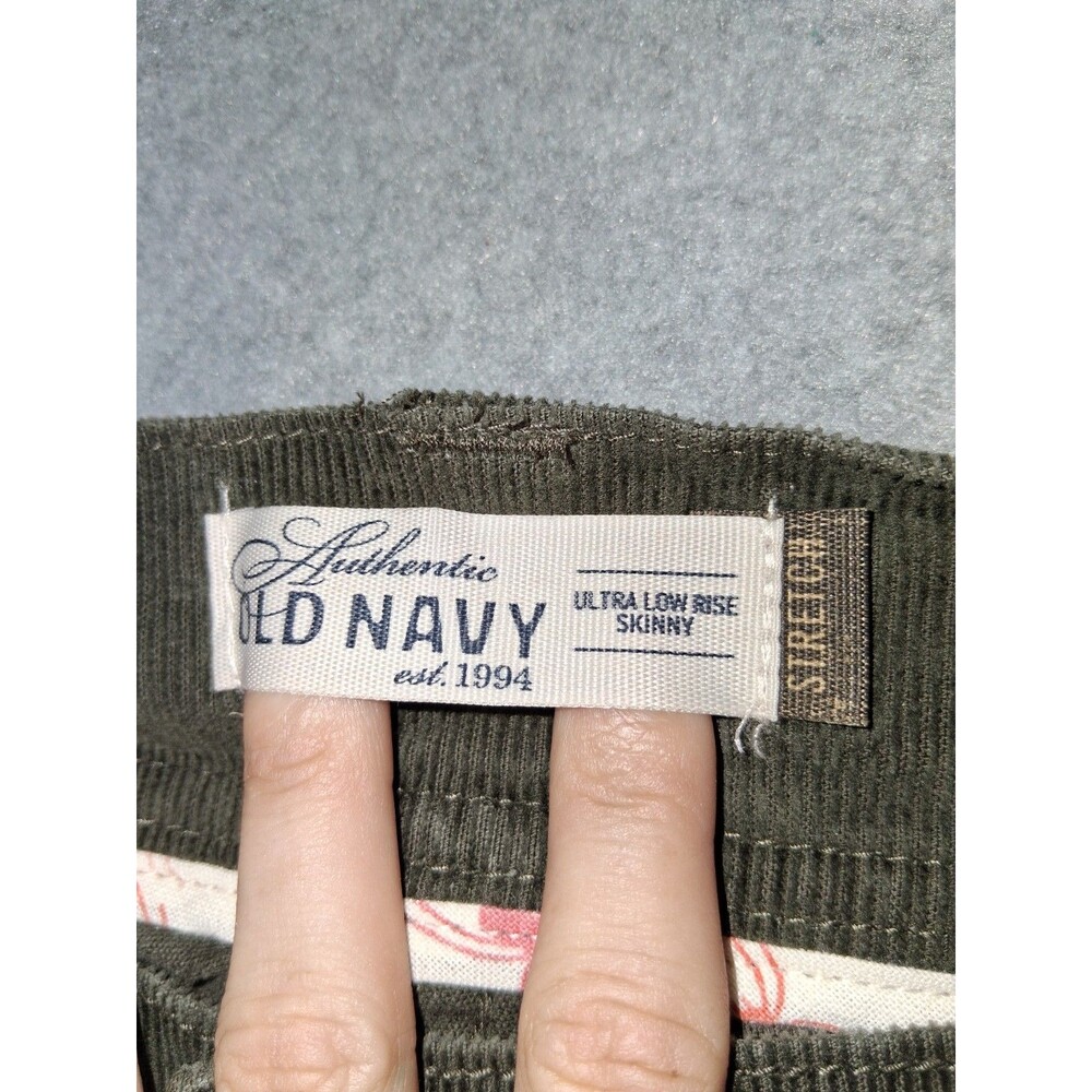 NWT! Old Navy Denim OND Ultra Low Rise Skinny Corduroy Pants Womens 12 Brown Y2K - Picture 2 of 16